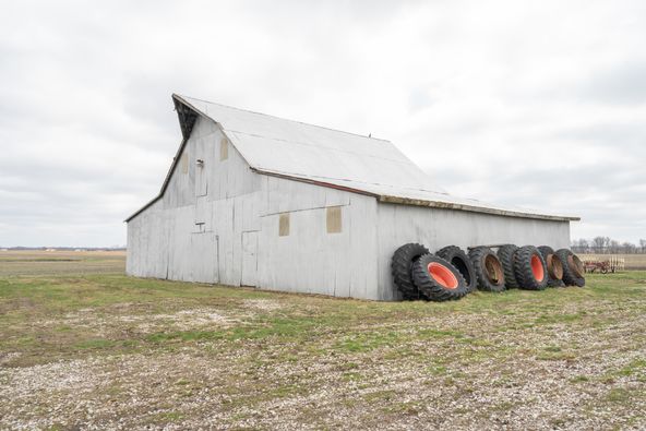 1975 County Road 1440, Moberly, MO 65270